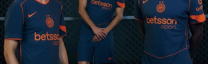 连接过去与未来，国米第三球衣正式发布：灰+橙 致敬Total 90时代